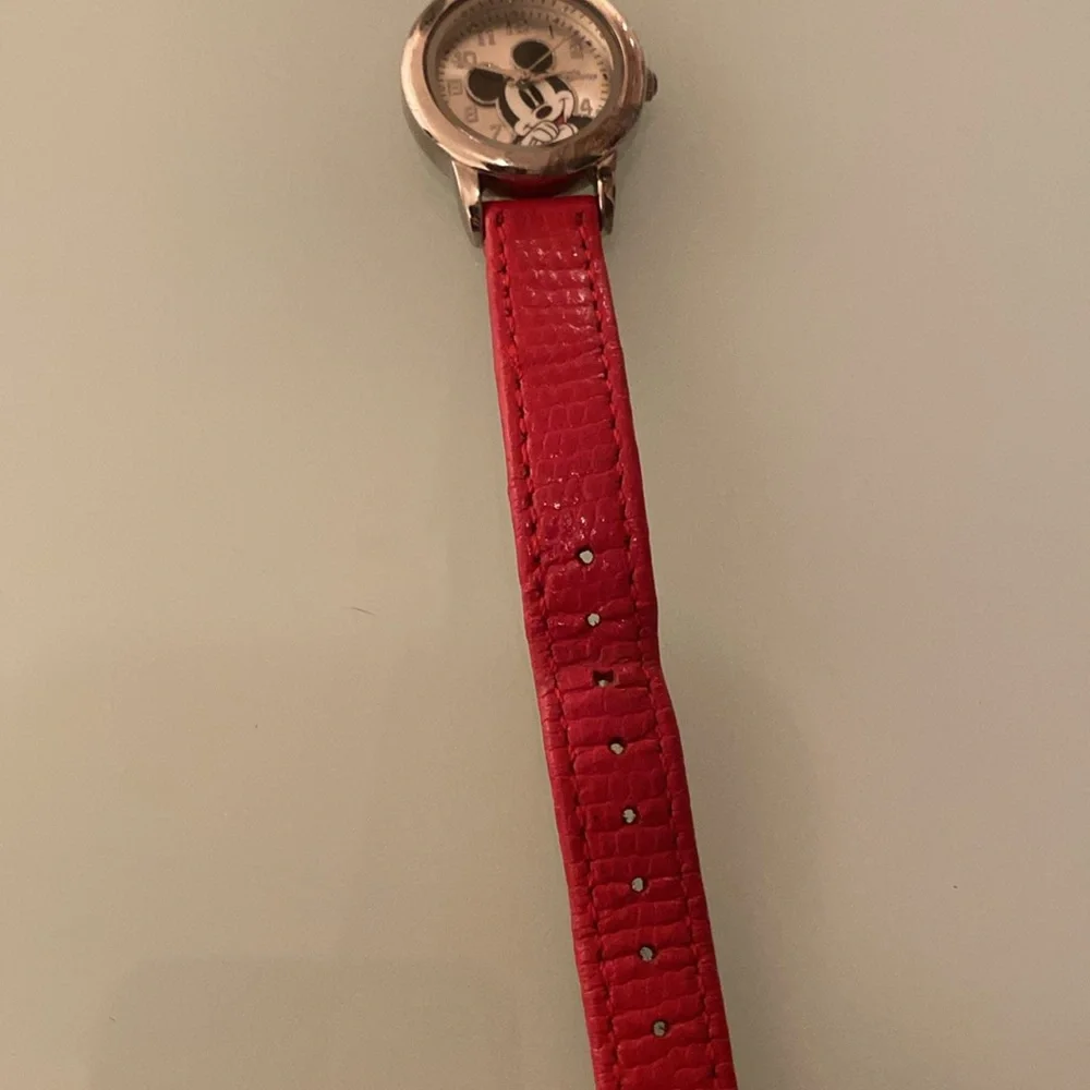 Genuine leather & stainless steel Mickey Mouse Disney watch - analog, authentic